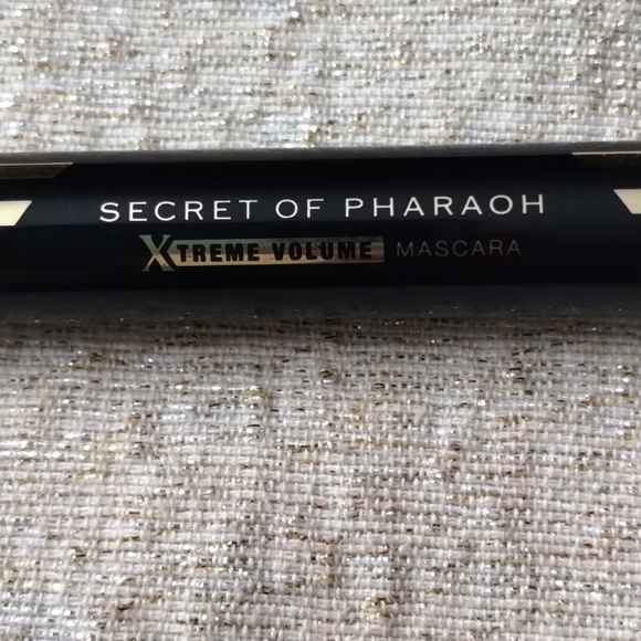 Secret of pharaoh black mascara -new - Picture 2 of 4